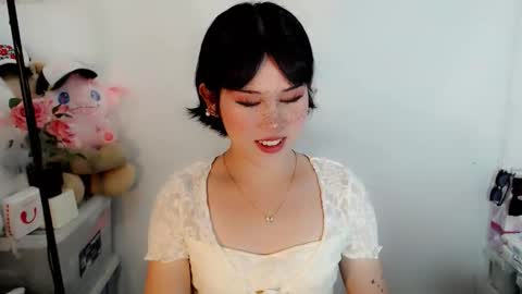 Snapshot of yourfavorateella chatting on 10/21/25, 02:56 PrettyElla online show from 10/21/25, 02:56
