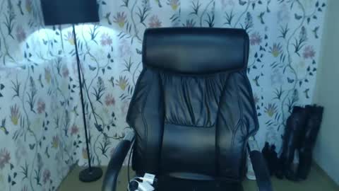 maureen love you online show from 02/02/25, 02:27