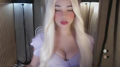 maureen love you online show from 10/18/25, 07:14