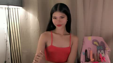 Snapshot of yourfavoratevivian chatting on 06/27/26, 11:10 Vivian online show from 06/27/26, 11:10