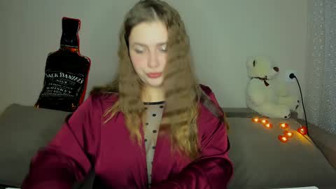 Snapshot of yourgem__ chatting on 02/19/25, 05:06 yourgem__ online show from 02/19/25, 05:06