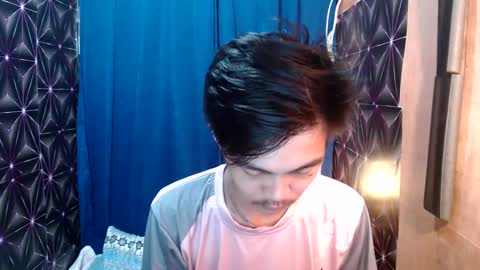 Snapshot of yourguy_josh23 chatting on 12/01/24, 06:19 Josh online show from 12/01/24, 06:19