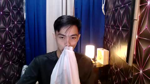 Snapshot of yourguy_josh23 chatting on 12/15/24, 06:51 Josh online show from 12/15/24, 06:51