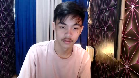 Snapshot of yourguy_josh23 chatting on 12/18/24, 06:35 Josh online show from 12/18/24, 06:35