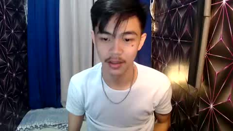 Snapshot of yourguy_josh23 chatting on 12/22/24, 07:21 Josh online show from 12/22/24, 07:21