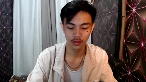 Snapshot of yourguy_josh23 chatting on 02/05/25, 07:10 Josh online show from 02/05/25, 07:10