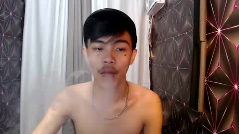 Snapshot of yourguy_josh23 chatting on 02/07/25, 02:40 Josh online show from 02/07/25, 02:40