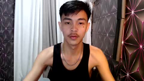 Snapshot of yourguy_josh23 chatting on 02/16/25, 12:43 Josh online show from 02/16/25, 12:43