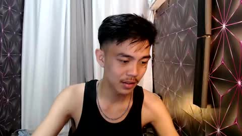 Snapshot of yourguy_josh23 chatting on 02/17/25, 01:32 Josh online show from 02/17/25, 01:32