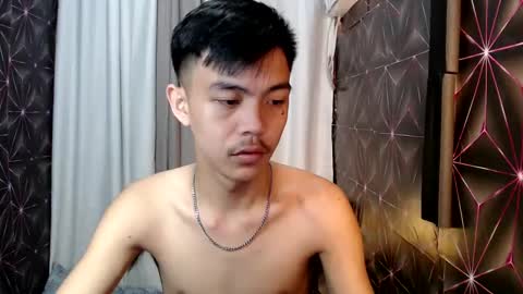 Snapshot of yourguy_josh23 chatting on 02/21/25, 01:33 Josh online show from 02/21/25, 01:33