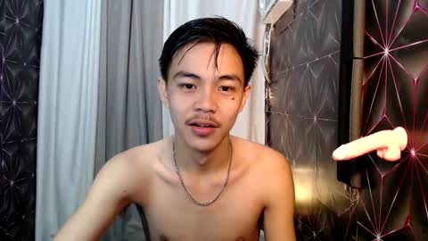 Snapshot of yourguy_josh23 chatting on 03/10/25, 07:32 Josh online show from 03/10/25, 07:32