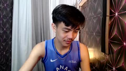 Snapshot of yourguy_josh23 chatting on 03/12/25, 06:11 Josh online show from 03/12/25, 06:11