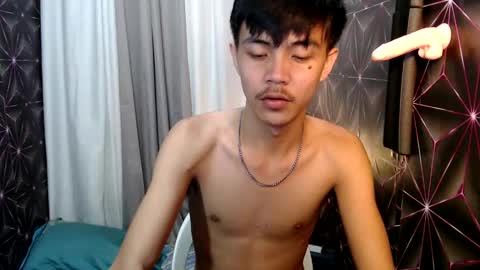 Snapshot of yourguy_josh23 chatting on 03/12/25, 09:13 Josh online show from 03/12/25, 09:13