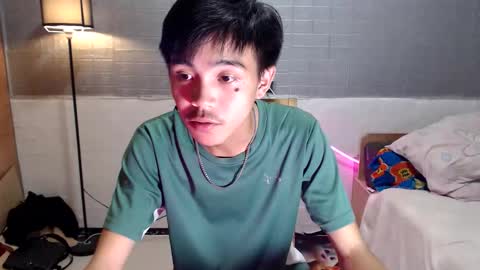 Snapshot of yourguy_josh23 chatting on 03/10/26, 12:21 Josh online show from 03/10/26, 12:21