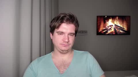 Snapshot of yourhairybuddy chatting on 11/02/25, 08:11 Andrey online show from 11/02/25, 08:11