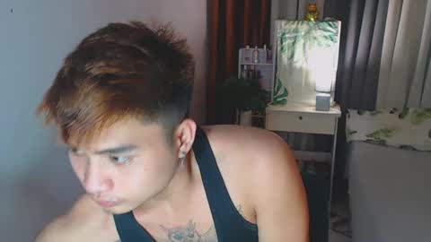Snapshot of yourhandsome_hunk chatting on 12/29/24, 06:16 Paul online show from 12/29/24, 06:16