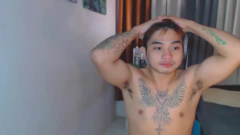 Snapshot of yourhandsome_hunk chatting on 01/20/25, 07:57 Paul online show from 01/20/25, 07:57