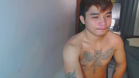 Snapshot of yourhandsome_hunk chatting on 01/21/25, 09:46 Paul online show from 01/21/25, 09:46