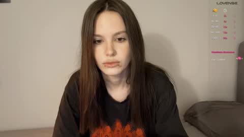 Snapshot of yourher0in chatting on 01/02/25, 10:48 Aida online show from 01/02/25, 10:48