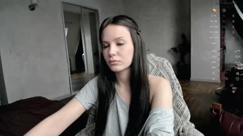 Snapshot of yourher0in chatting on 10/07/25, 09:39 Aida online show from 10/07/25, 09:39