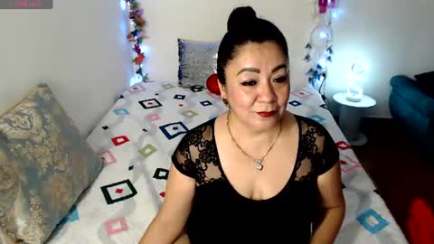 Juliette Smith online show from 06/17/26, 08:32