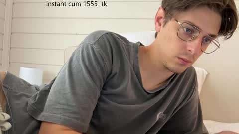 Snapshot of yourhotchristian chatting on 06/02/26, 06:15 Chris online show from 06/02/26, 06:15