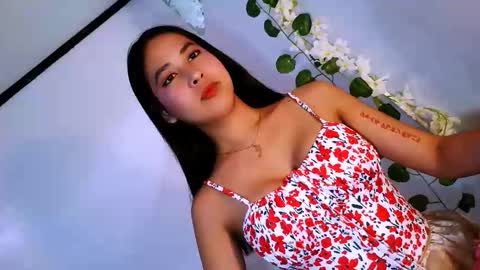 Snapshot of yourhumiliationgirl chatting on 11/10/25, 04:44 yourhumiliationgirl online show from 11/10/25, 04:44