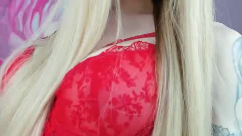 yourkriss_new1 online show from 12/14/25, 07:29