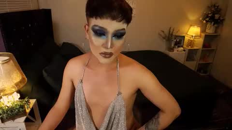 --               online show from 10/09/25, 08:12