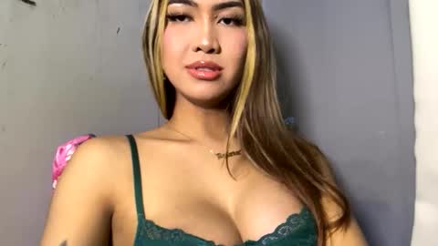 Snapshot of yourlovebella88 chatting on 03/03/26, 06:14 yourlovebella88 online show from 03/03/26, 06:14