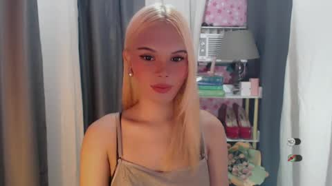 Snapshot of yourlovekylie chatting on 07/02/26, 06:30 KYLIE MORE online show from 07/02/26, 06:30