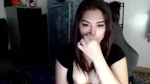 tifanny online show from 10/08/25, 04:54