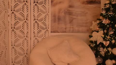 Sarah online show from 12/12/24, 07:48