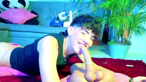 yournaughtyfemboy online show from 05/08/26, 05:02