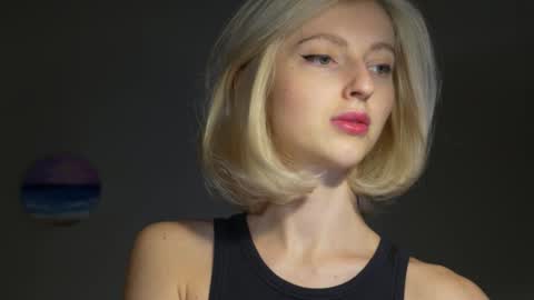 Snapshot of yournaughtymiss chatting on 12/08/24, 12:07 Eva online show from 12/08/24, 12:07