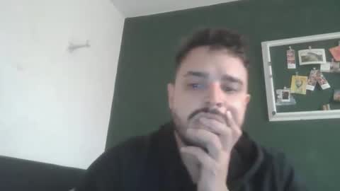 Snapshot of yourpersonalgeniusl chatting on 02/05/25, 12:38 yourpersonalgeniusl online show from 02/05/25, 12:38