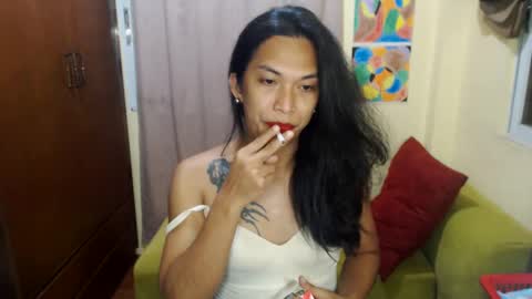 Snapshot of yourpinoy chatting on 01/10/25, 03:06 Iring online show from 01/10/25, 03:06