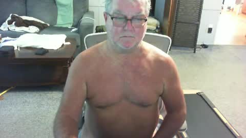 Snapshot of yourpoppi55 chatting on 07/10/26, 06:54 yourpoppi55 online show from 07/10/26, 06:54