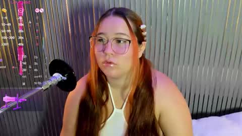 Snapshot of yourpretty_chloe chatting on 01/09/26, 12:08 CHLOE online show from 01/09/26, 12:08