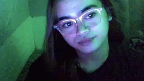 Snapshot of yourprincessthea chatting on 04/21/26, 09:28 yourprincessthea online show from 04/21/26, 09:28