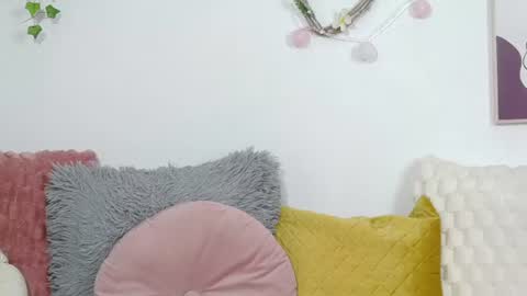 yours_goddess online show from 06/11/26, 06:00