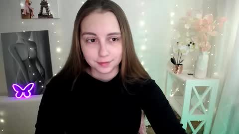 Snapshot of yours_piece_of_happiness_ chatting on 04/22/26, 05:54 Happy online show from 04/22/26, 05:54