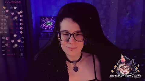 Snapshot of yourscosmic chatting on 09/12/25, 11:59 Yours Cosmic online show from 09/12/25, 11:59