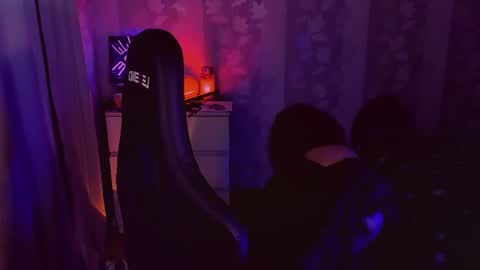 Snapshot of yourscosmic chatting on 11/03/25, 11:11 Yours Cosmic online show from 11/03/25, 11:11