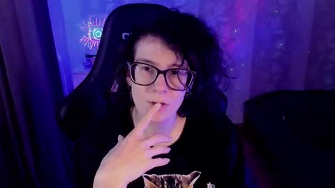 Yours Cosmic online show from 12/17/25, 10:54