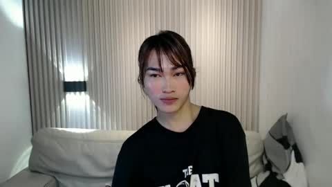    online show from 12/20/25, 01:23