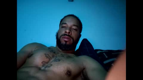 Snapshot of yoursexydaddy79 chatting on 11/30/25, 12:47 mother fucker online show from 11/30/25, 12:47