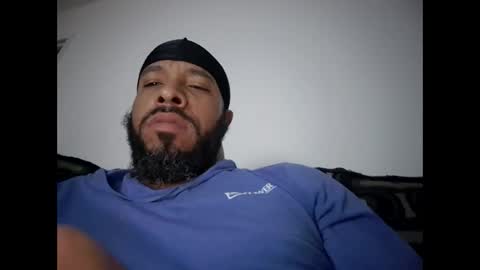 Snapshot of yoursexydaddy79 chatting on 03/18/26, 08:06 mother fucker online show from 03/18/26, 08:06