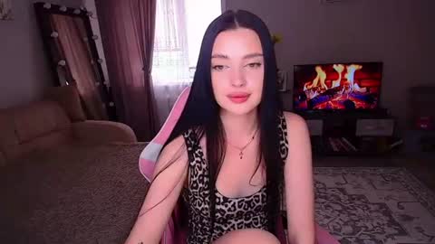 Snapshot of yourslina chatting on 07/07/26, 03:53 yourslina online show from 07/07/26, 03:53