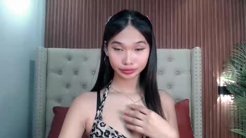 yoursluttyashxx online show from 11/24/25, 11:10